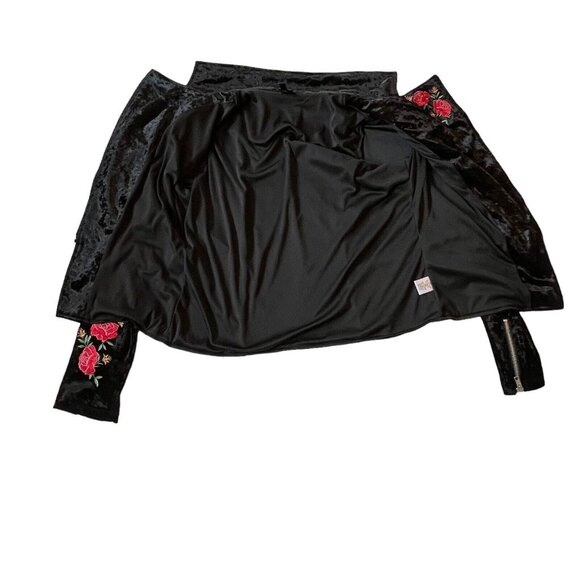 Disney Coco Junior Teen XL Moto Jacket Black Velvet Velour Rose Embroidered - Picture 9 of 13